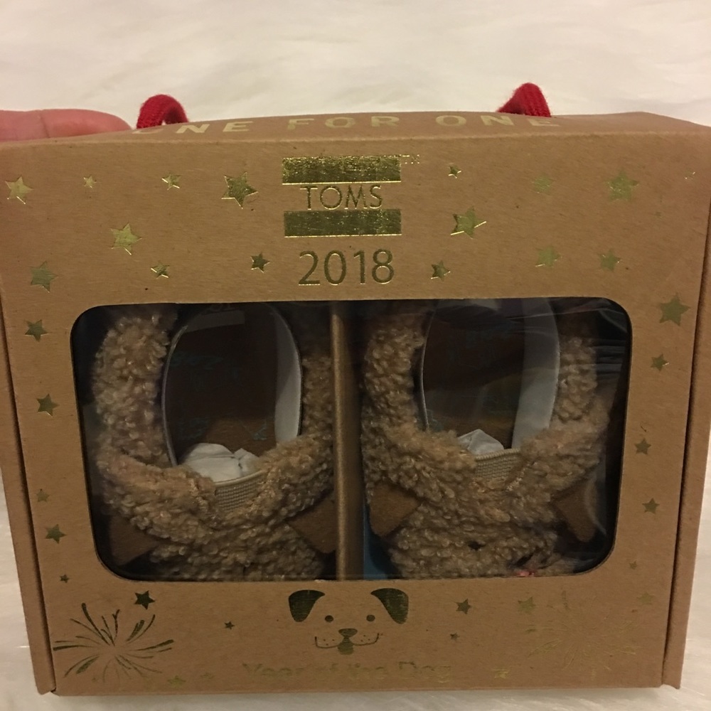 Toms baby shoes size 2
